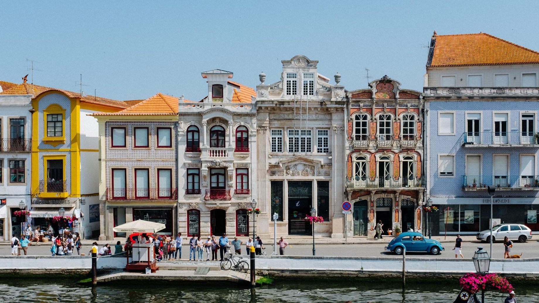 Photo by Ricardo Resende on Unsplash
