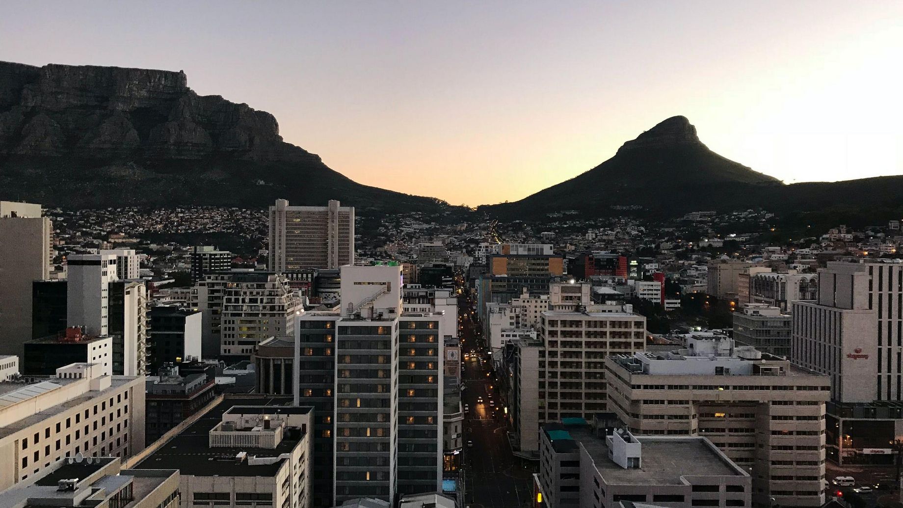 Photo by Zoë Reeve on Unsplash