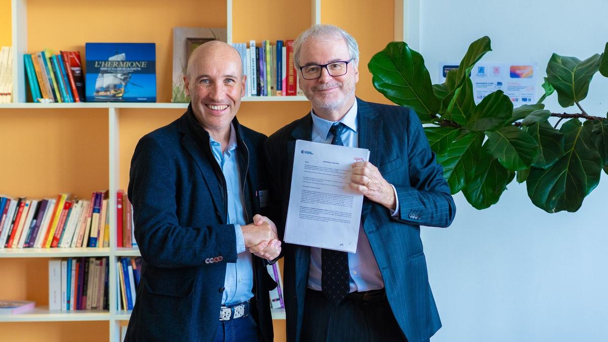 Erwan ROUXEL, Président Apm et Frédéric SANCHEZ, Président CCI France International
